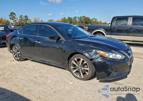 2016 Nissan Altima 2.5 z USA, uszkodzony, nr VIN 1N4AL3AP1GC287405